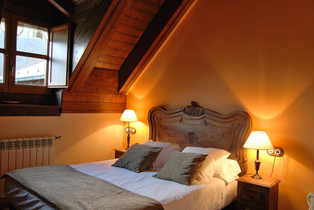 Hotel Selba D'Ansils Benasque Pokoj fotografie